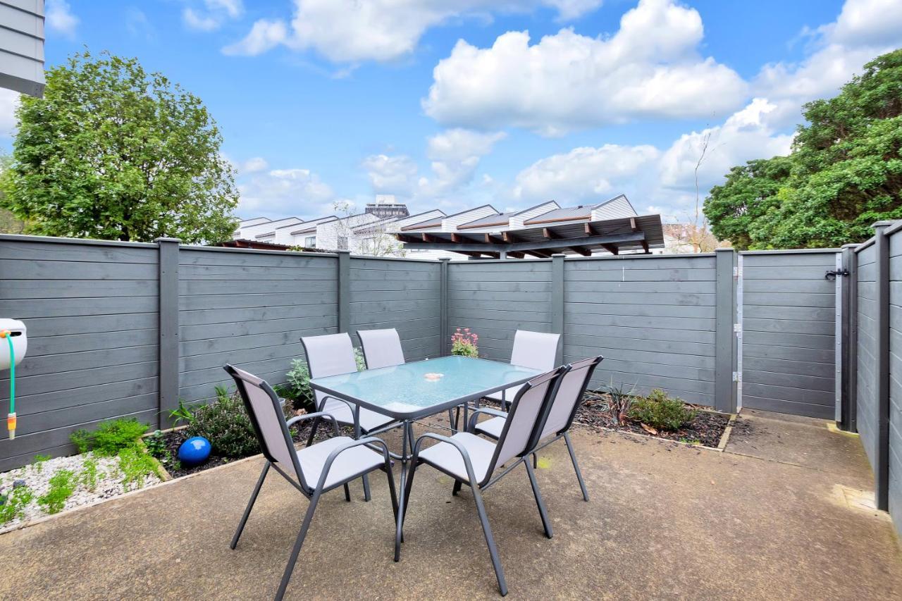 Holiday home Greenwich Townhouse With Parking And Air-con